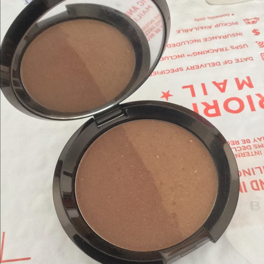 Becca Shadow & Light Bronze/Contour Perfector